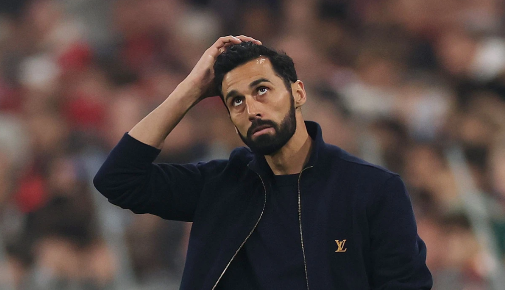 Arbeloa ka nisur bisedimet me klubin anglez Fulham për postin e trajnerit pas largimit nga Real Madridi.