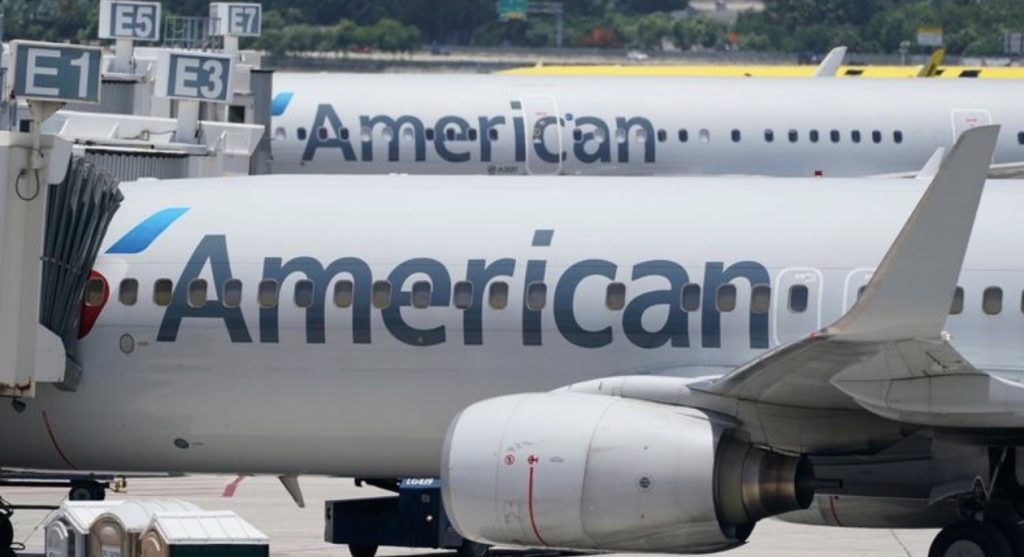 Dy avionë me të njëjtin numër fluturimi për pak u përplasën në ajër në SHBA