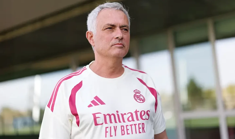 Mourinho kërkon skuadër të vogël te Real Madridi dhe paralajmëron largime