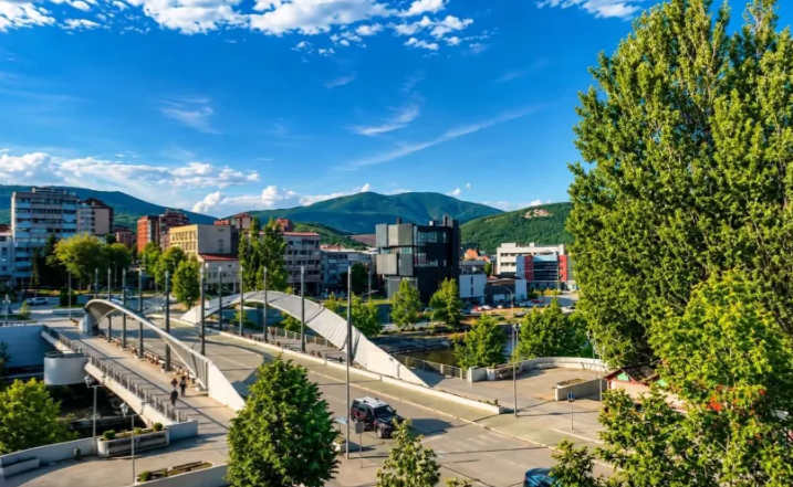 BE konfirmon përmbushjen e kushteve për hapjen e Urës së Ibrit dhe nisjen e tranzicionit gradual të KFOR-it në Mitrovicë.