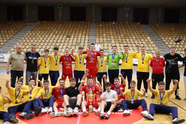 Besa Famgas fiton titullin e kampionit të Kosovës në hendboll për pionierët në një finale të tensionuar