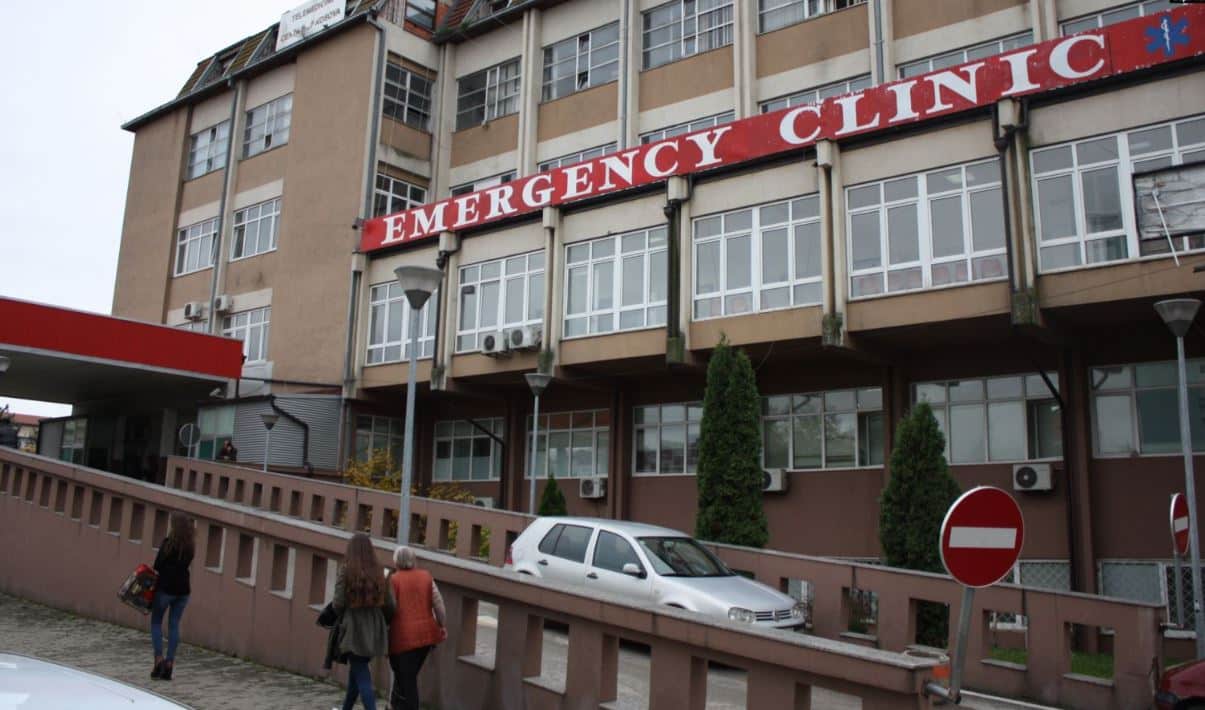352 pacientë trajtohen në QKUK brenda 24 orëve, 3 vdekje dhe 17 të lënduar në aksidente