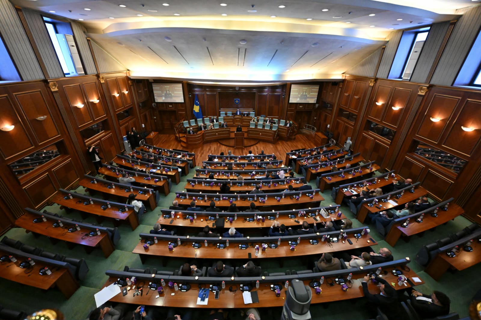 Nis të hënën regjistrimi i 120 deputetëve të Kuvendit të Kosovës, hap drejt konstituimit të legjislaturës së re.