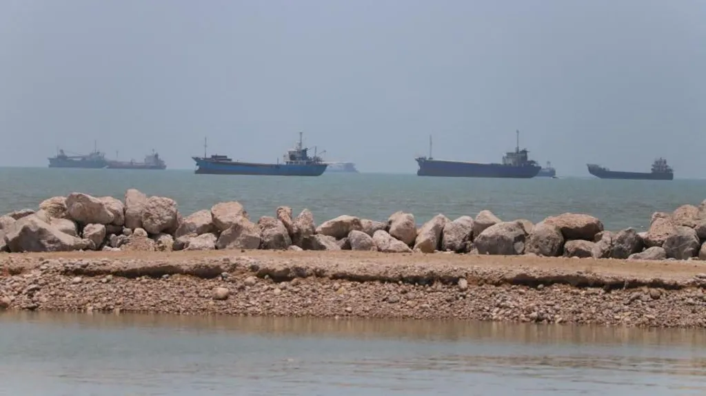 Rihapja e Ngushticës së Hormuzit: Një Marrëveshje në Horizont