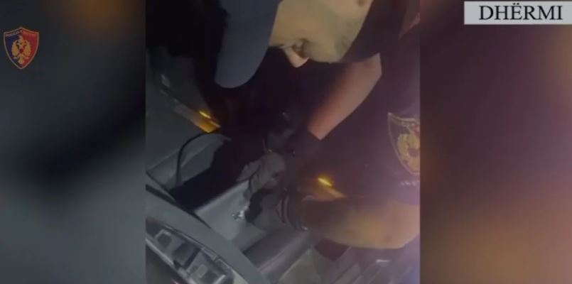 Operacione policore në Vlorë: Arrestime për kalim ilegal kufiri dhe armëmbajtje pa leje