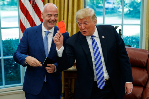 Si po shmangin liderët e NATO-s acarimin me Trumpin për Kupën e Botës
