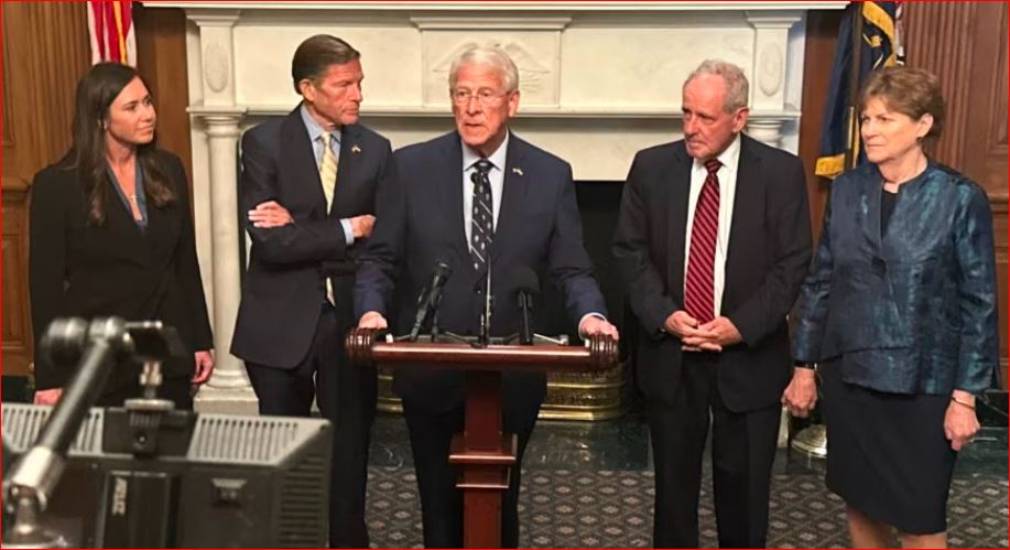 Senati amerikan votoi me 86 pro dhe 12 kundër për avancimin e projektligjit që forcon sanksionet ndaj Rusisë dhe Iranit.