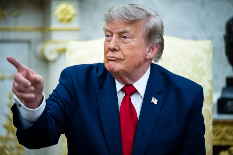 Trump paralajmëron masa të reja për kontrollin e inteligjencës artificiale
