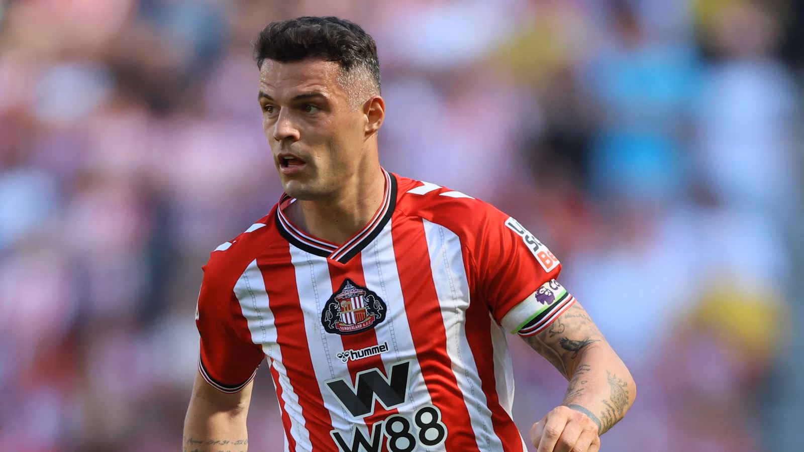 Granit Xhaka konfirmon qëndrimin te Sunderland për sezonin e ri