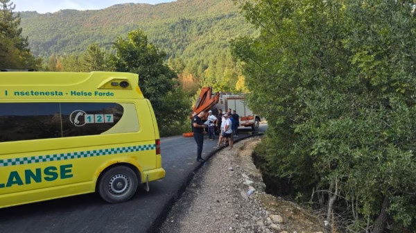 Tragjedia në Mirditë: Një i vdekur dhe dy të plagosur nga aksidenti në Kurbnesh