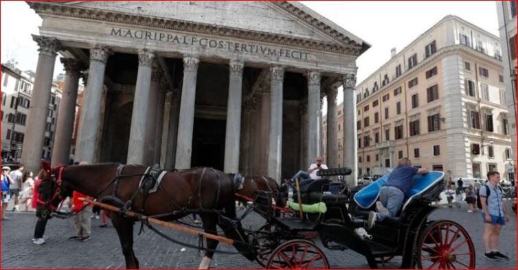Italia drejt ndalimit të karrocave me kuaj në qytetet historike