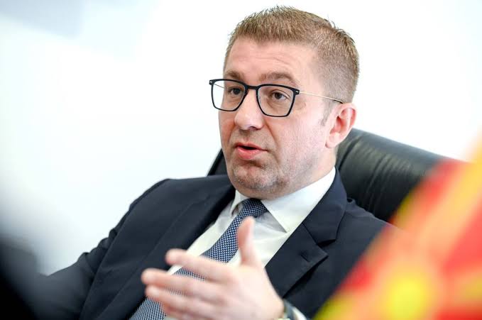 Qeveria do të dërgojë çështjen e provimit të jurisprudencës në gjuhën shqipe në Komisionin e Venecias për zgjidhje.