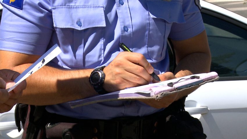 Mbi 5 mijë gjoba dhe 92 motoçikleta të sekuestruara në Gjakovë gjatë një muaji kontrollesh.