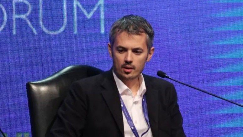 Marrëdhëniet Kosovë-SHBA në një pikë kritike: A do të thellohet izolimi?