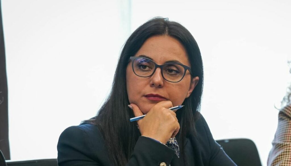 Përplasjet mes LDK-së dhe VV-së për formimin e institucioneve në Kosovë