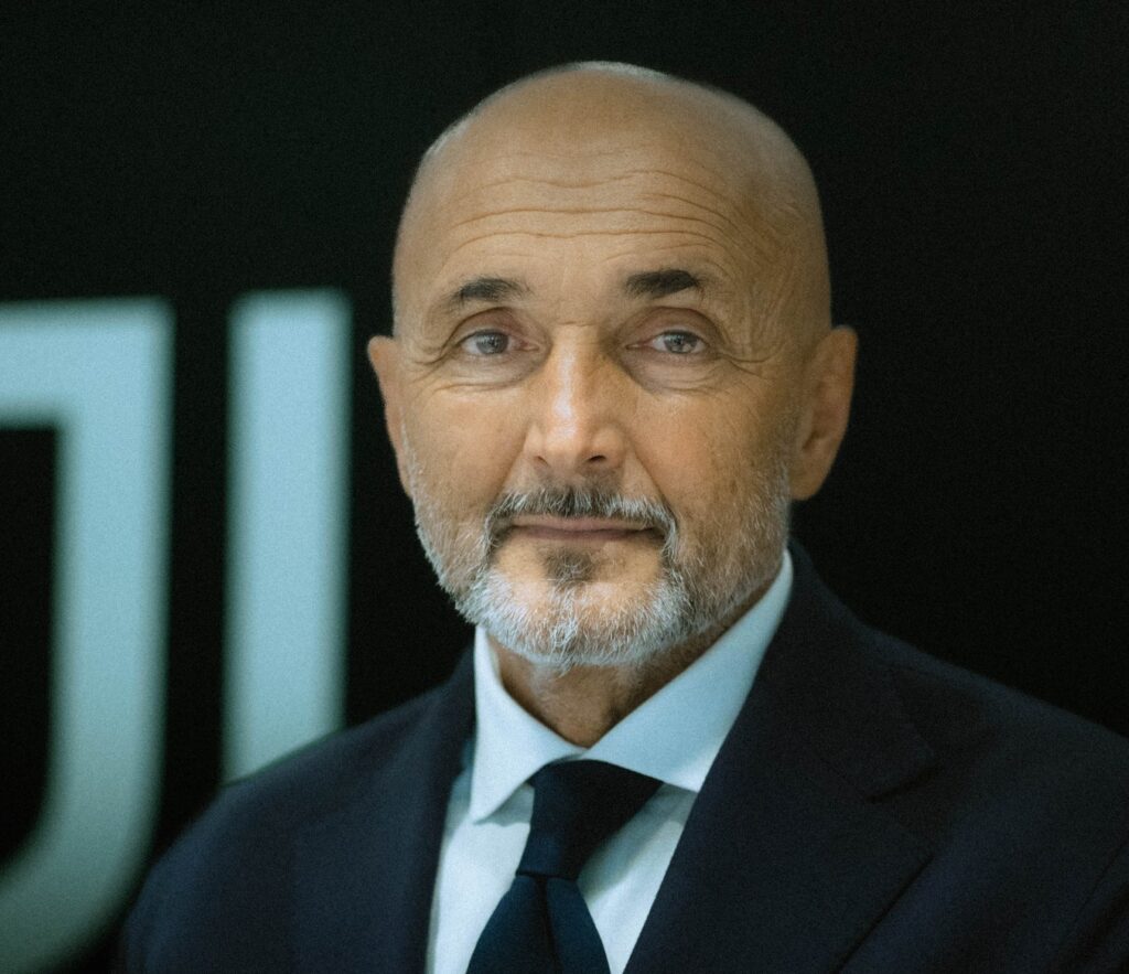Juventusi synon tre yje për të ringritur skuadrën këtë verë