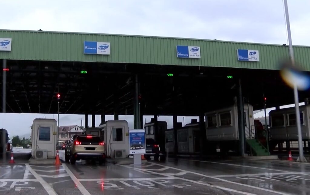 Kufijtë e Kosovës sot mëngjes, pritje minimale dhe qetësi totale