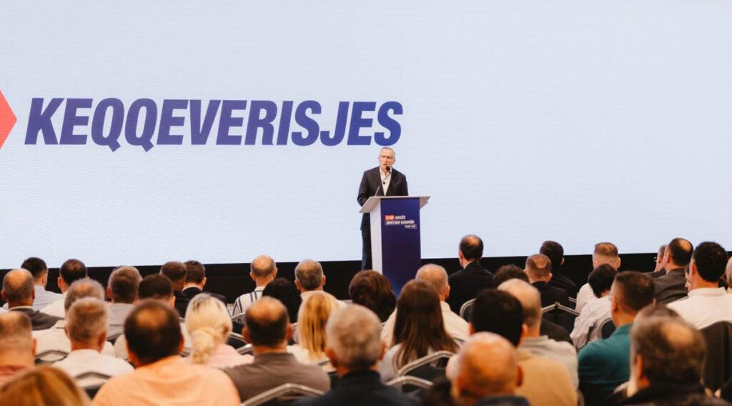 Mësuesit në fokus: Premtimet për paga më të larta dhe dinjitet nga Bedri Hamza