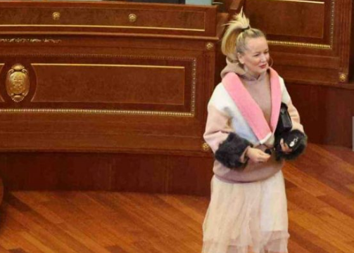 Adriana Matoshi kritikon ashpër marrëveshjen PDK-NISMA dhe rolin e Fatmir Limajt