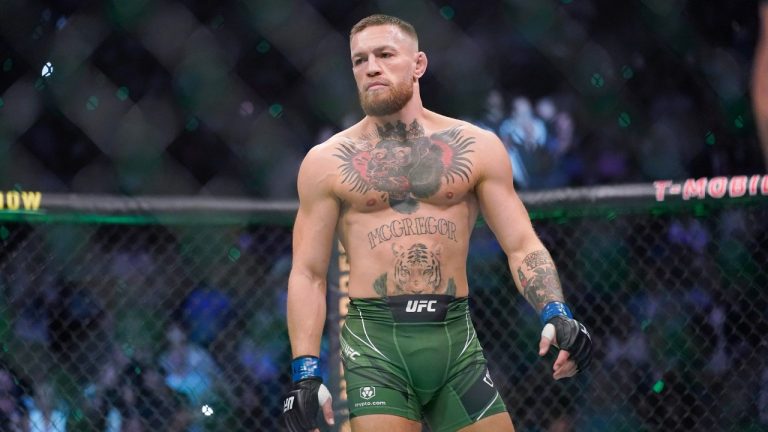 Rikthimi i Conor McGregor në UFC me sfidën ndaj Max Holloway