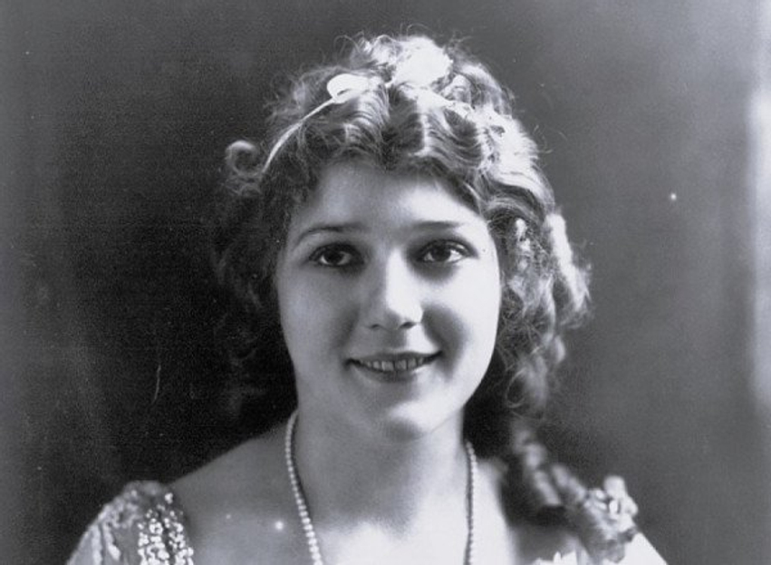 Mary Pickford, aktorja që ndryshoi historinë e Hollywood-it me kontratën milionëshe