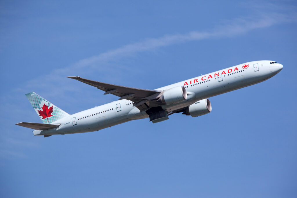 Piloti i Air Canada fluturoi 17 vjet me patentë të falsifikuar