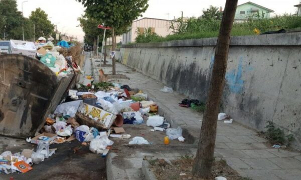 Obiliqi heq detyrimin për pagesën e mbeturinave nga qytetarët