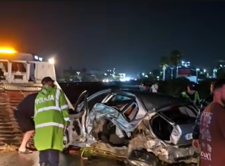 Përplasja në autostradën Tiranë-Durrës: Dy të lënduar dhe shqetësime në qarkullim