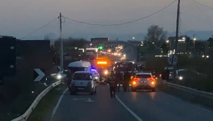 Aksidenti fatal në Kurbin: 37-vjeçari humb jetën pas përplasjes me automjetin