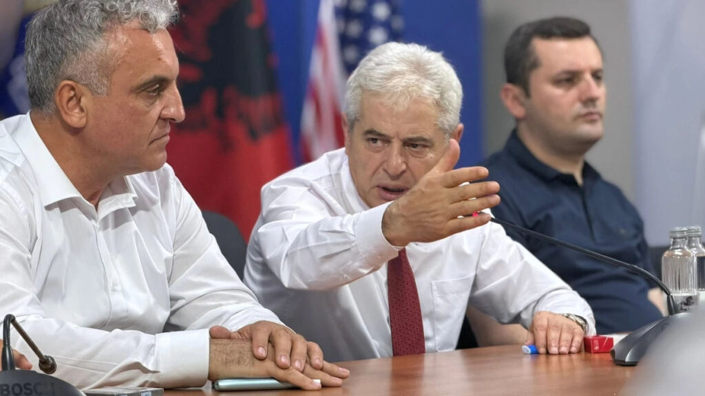 Tetova në protestë kundër ndryshimeve në emrat e rrugëve dhe shesheve
