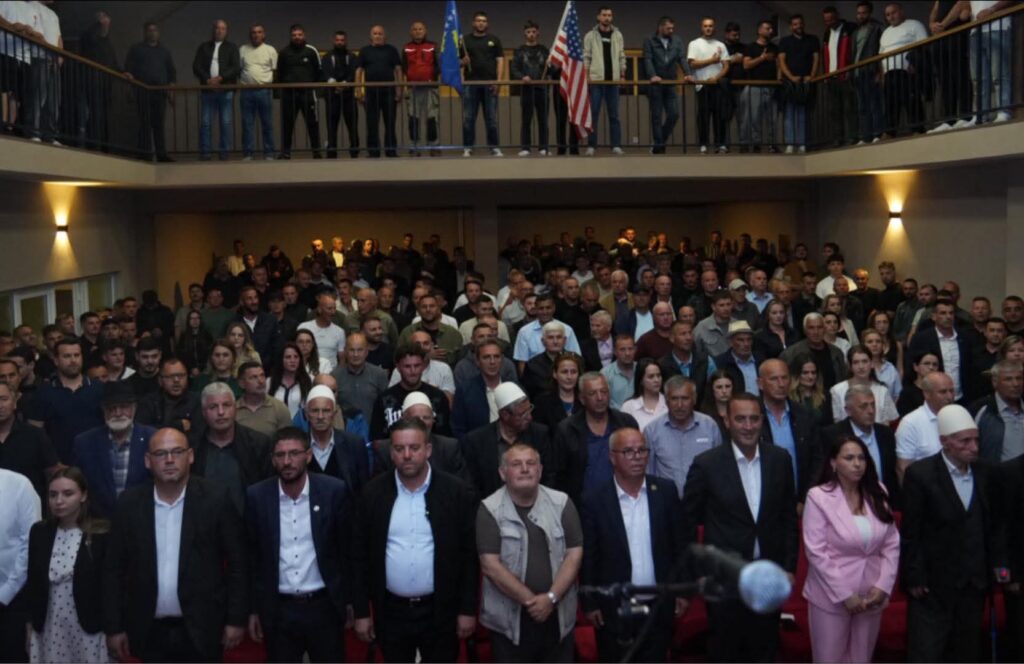 Daut Haradinaj zhvillon takim në Ratkoc të Rahovecit, ku e quan vendin e fitores së Aleancës.