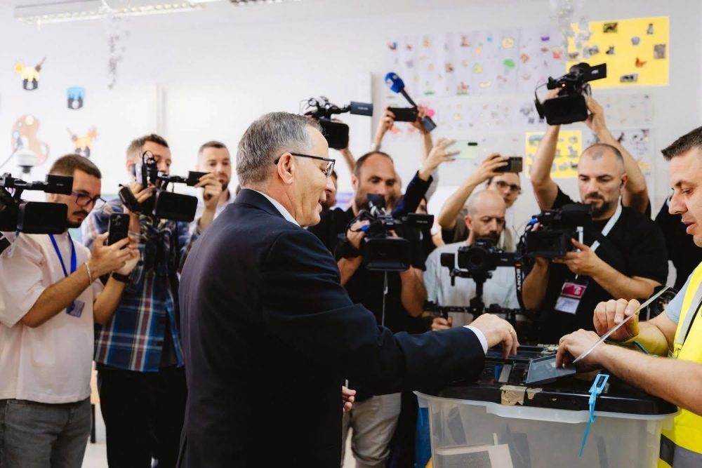 Bedri Hamza kërkon numërim të kujdesshëm dhe respekt për çdo votë në zgjedhjet e Kosovës
