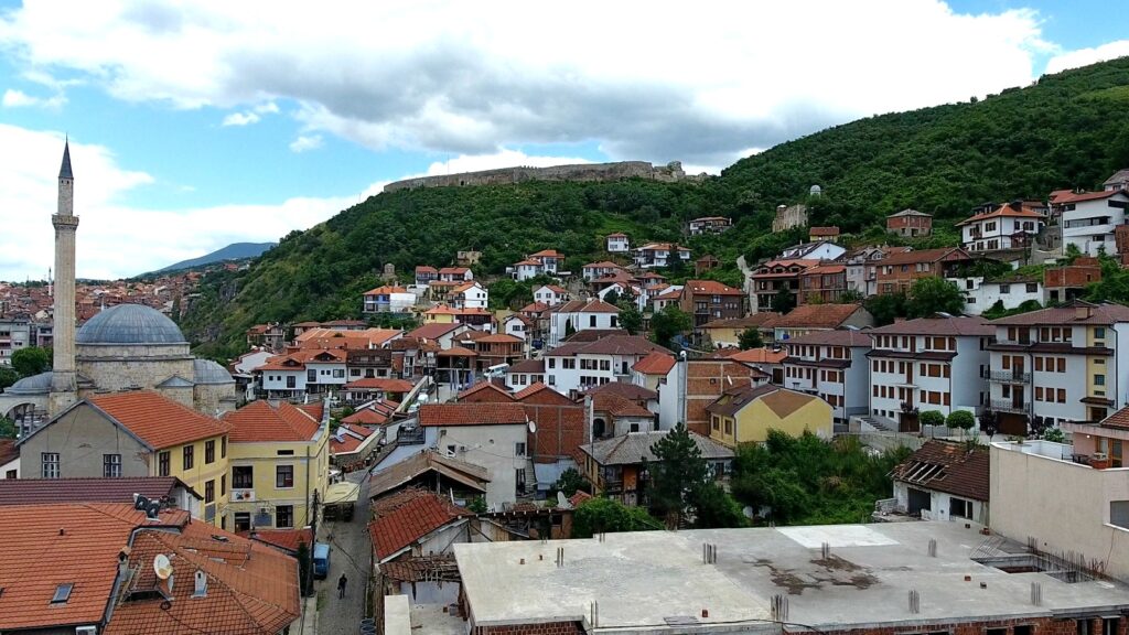 Ndërtimi në Qendrën Historike të Prizrenit nën vëzhgim të rreptë për shkelje ligjore
