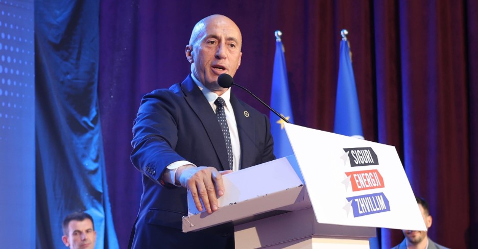 Haradinaj paralajmëron: Mos i jepni votën atij që prishi marrëdhëniet me aleatët dhe varfëroi Kosovën me energji serbe