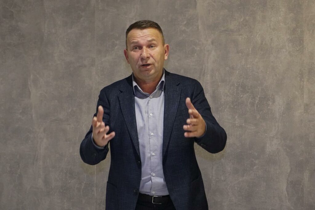PDK kundër koalicionit me LVV-në: Arsyet dhe pasojat e mosbashkëpunimit