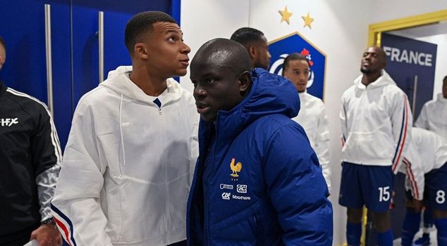 Tensionet e fshehta në dhomën e zhveshjes së Francës: Mbappe dhe Kante në qendër të polemikave