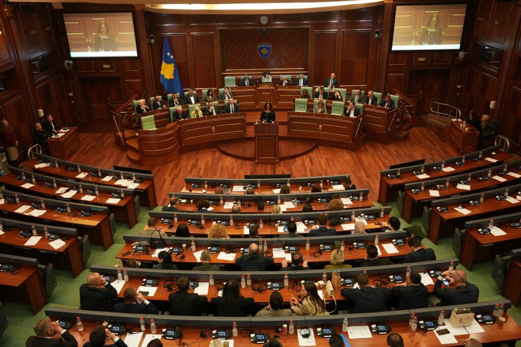 Komunitetet jo shumicë, çelësi për formimin e institucioneve të reja në Kosovë