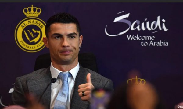 Cristiano Ronaldo thyen rekordin financiar me kontratën e tij te Al Nassr