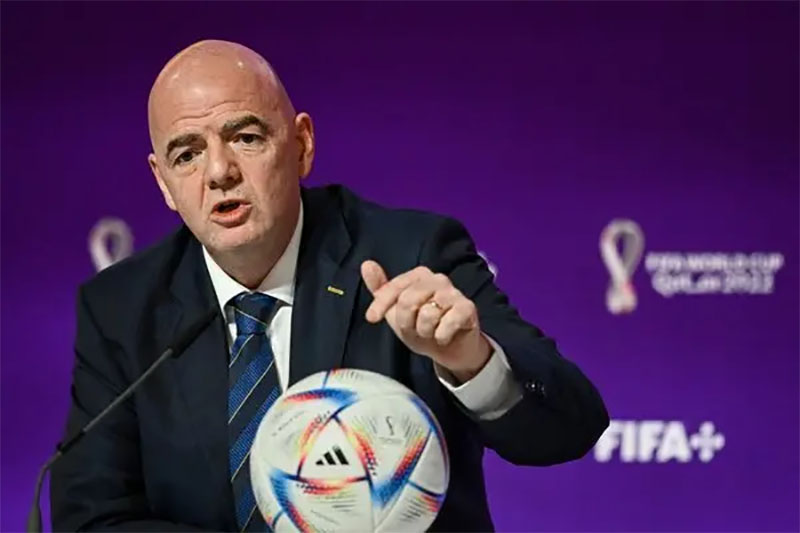 Presidenti i SHBA-së, Donald Trump, pranon ndërhyrjen në FIFA për anulimin e dënimit ndaj Folarin Balogun.