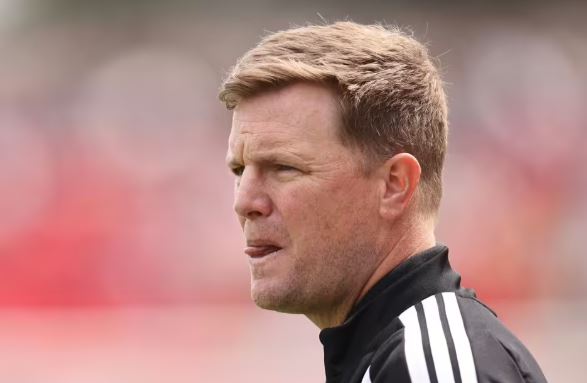 Eddie Howe ka konfirmuar largimin e menjëhershëm nga posti i trajnerit të Newcastle United pak ditë para fillimit të sezonit të ri.