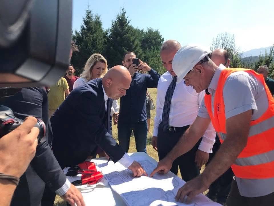 Përplasjet politike rreth rrugës “Bujar Roka” në Gjakovë