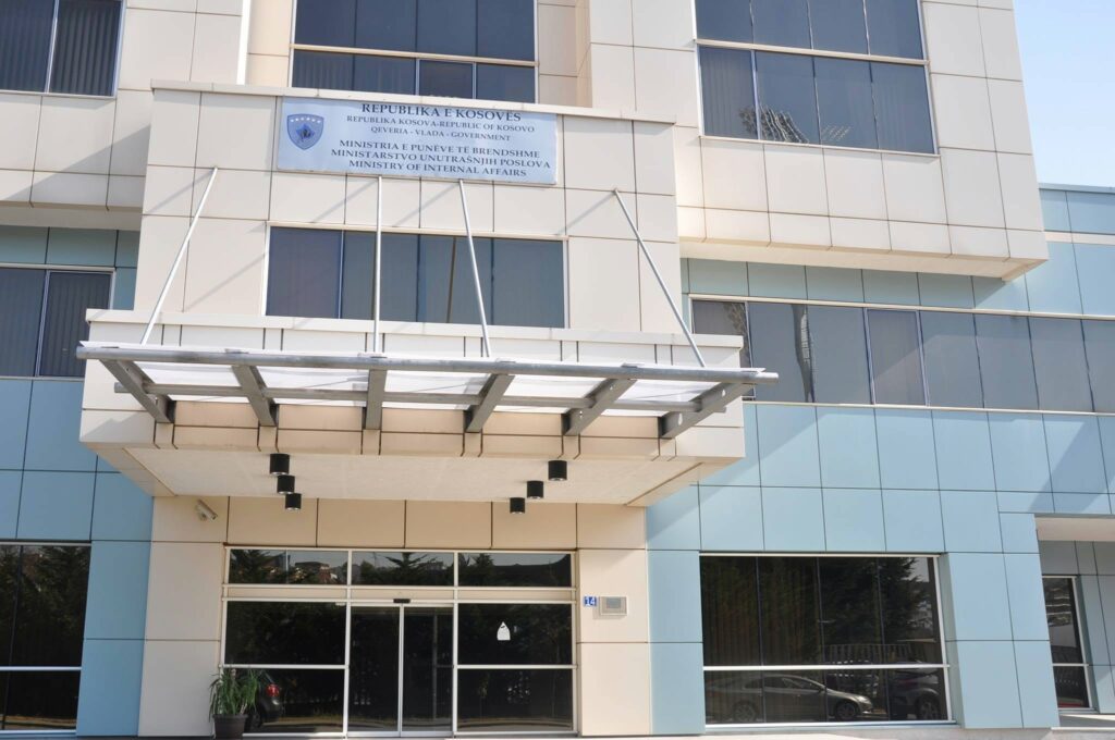 872 lejeqëndrime të përkohshme dhe 12 të përhershme u lëshuan në Kosovë gjatë qershorit 2026.