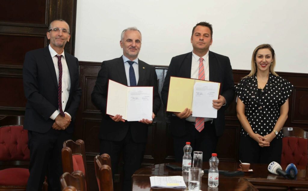 Universiteti i Prishtinës dhe Ministria e Bujqësisë nënshkruajnë memorandum bashkëpunimi për zhvillim rural