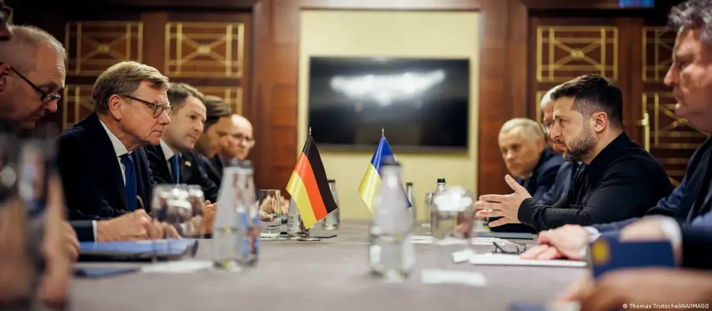 Gjermania premton ndihmë shtesë prej 50 milionë eurosh për Ukrainën dhe 10 milionë euro në fondin e NATO-s.