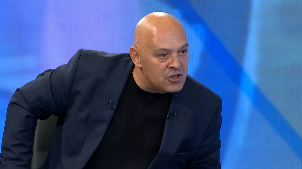 Rreziku i ndryshimeve demografike në Kosovë sipas Ardian Gjinit
