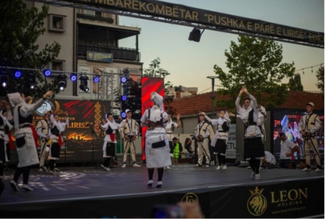 Festivali “Pushka e Parë e Lirisë” në Podujevë: Kultura që bashkon shqiptarët