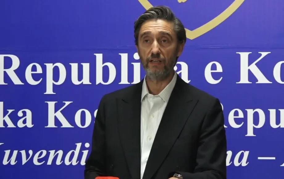 PDK konfirmon refuzimin e takimit të thirrur nga Albulena Haxhiu dhe e quan atë manipulim politik.