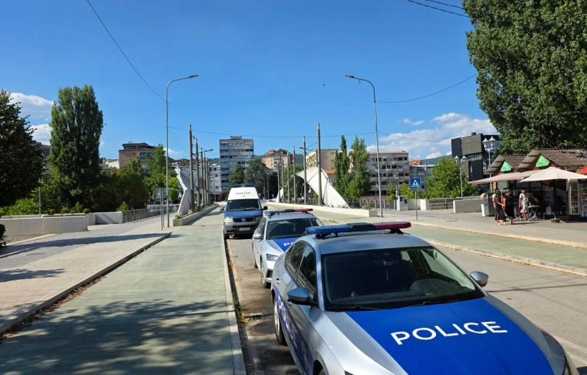 Policia e Kosovës ka filluar prej dje tranzicionin gradual të pranisë së përhershme mbi Urën e Ibrit, konfirmuar nga KFOR dhe Ambasada e Gjermanisë.