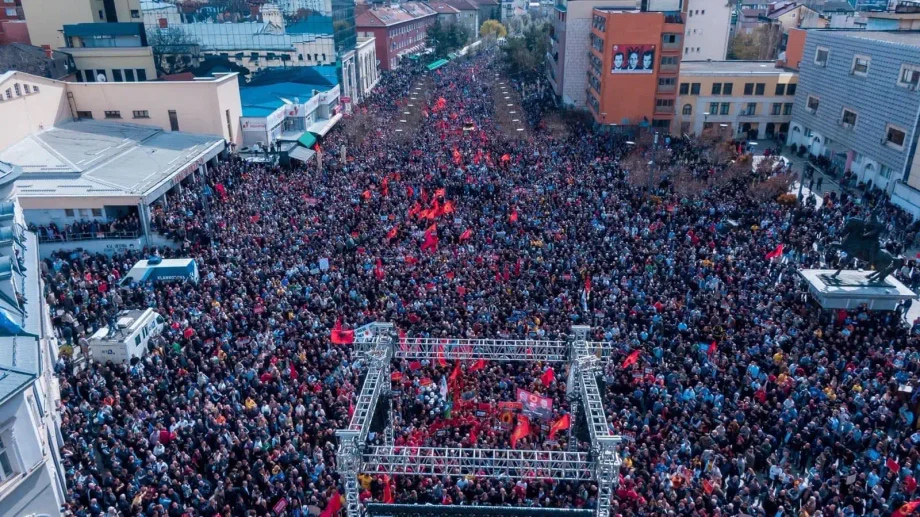 Marshi i 12 shtatorit: Fati i Kosovës në një protestë gjithëpopullore