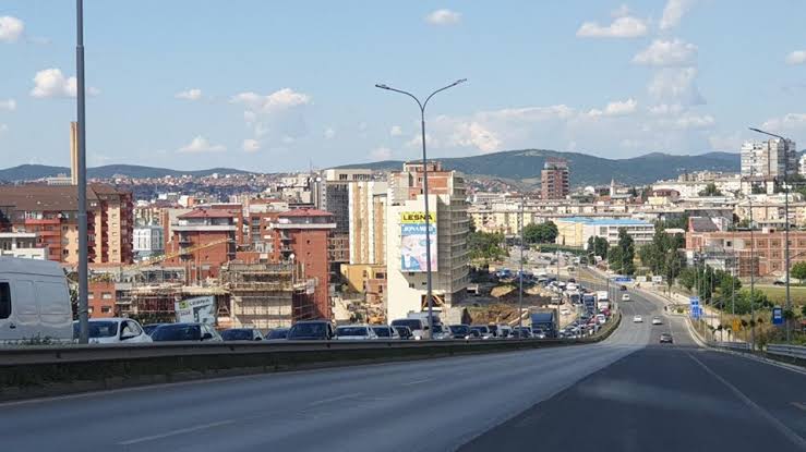 Prishtina nis projektin 10 milionësh për mbikalim dhe nënkalim në Veternik